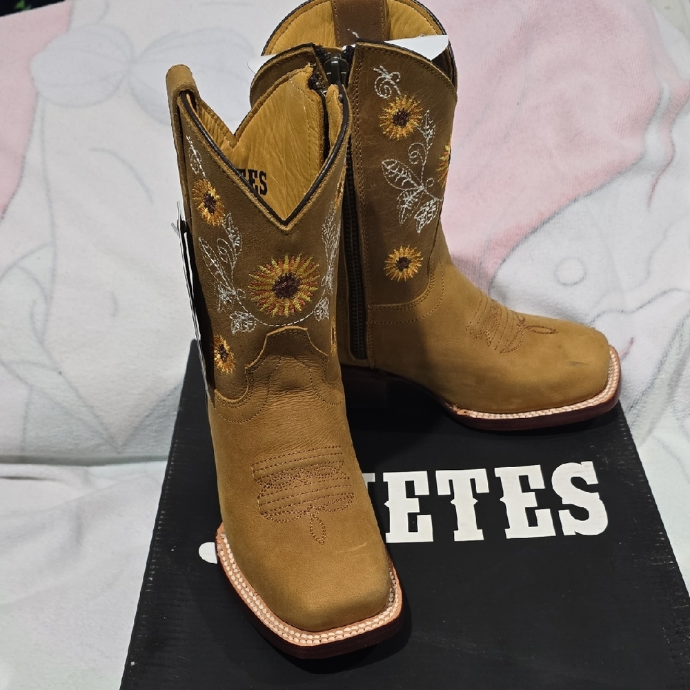 ETE Brown Kids Boots with Sunflower Embroidery